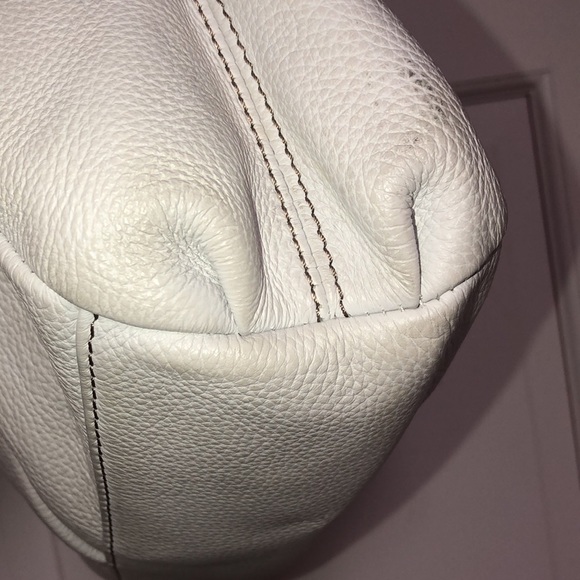 Tignanello white leather purse - Picture 5 of 13